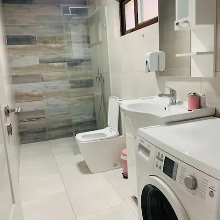 Apartment Well-equipped In Location Of *